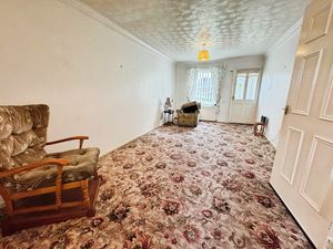 Lounge- click for photo gallery